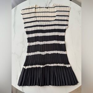 Black and White Striped Pleated Top
